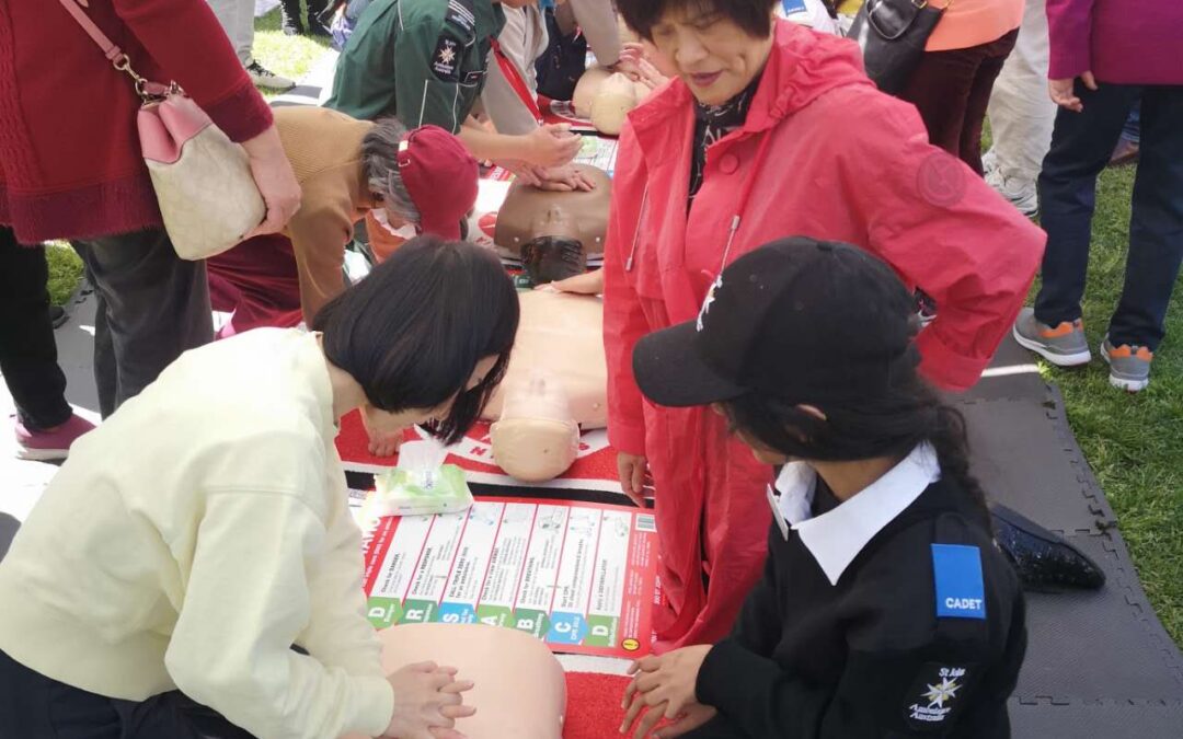 參加李逸仙議員健康活動 協助民眾學心肺復甦常識